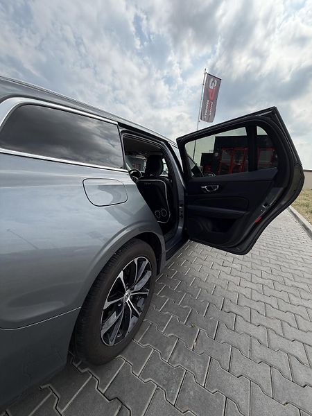 Volvo V60 (2020) - fotka 2 z 10