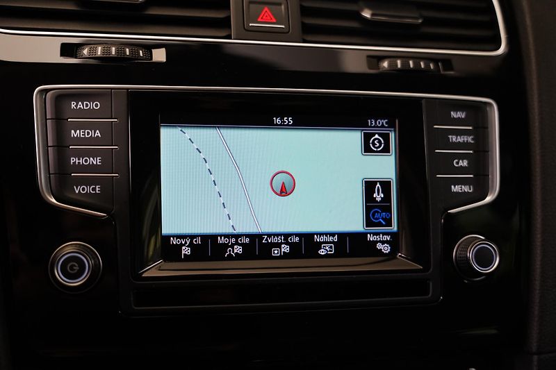Volkswagen Golf - fotka 20 z 26