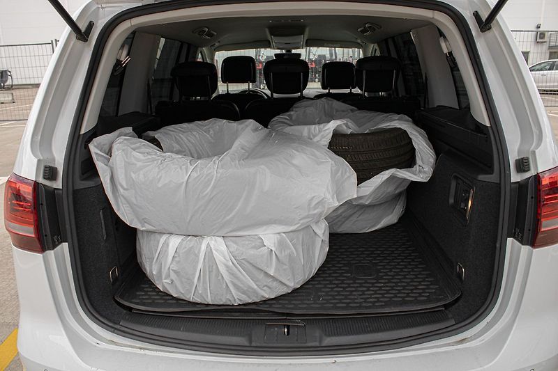 Volkswagen Sharan Highline - fotka 25 z 26