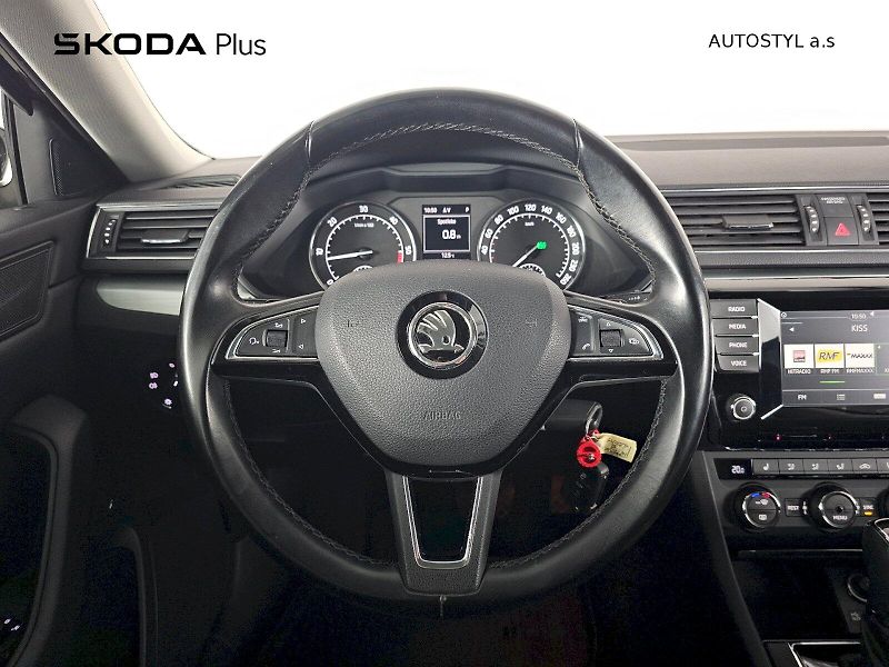 Škoda Superb (2016) 2.0TDi 110kW DSG AMBITION PLUS - fotka 5 z 26