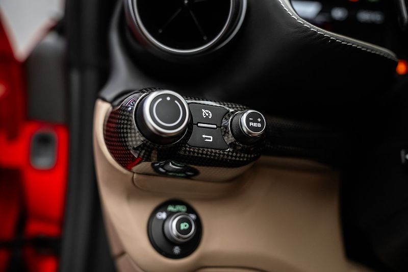 Ferrari 812 GTS, lift, karbon, CZ - fotka 29 z 40