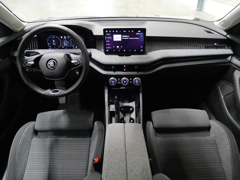 Škoda Superb - fotka 5 z 26