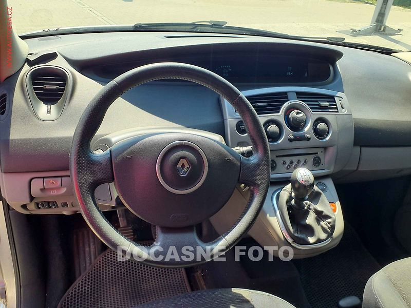 Renault Scénic (2006) 1.9 dCi - fotka 3 z 3