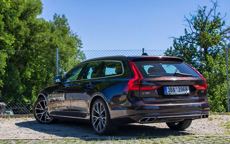 Volvo V90 - fotka 5 z 20