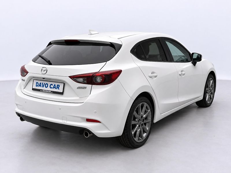 Mazda 3 2,0 Skyactiv-G 88kW Aut. Revol - fotka 7 z 30