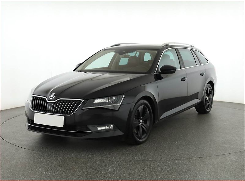 Škoda Superb (2016) 2.0 TDI 4x4, 4X4, Automat - fotka 2 z 16