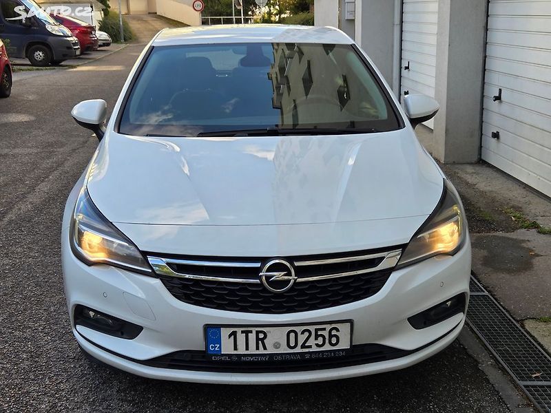 Opel Astra (2019) 1.4 Turbo 92Kw 1.maj Odp DPH - fotka 12 z 32