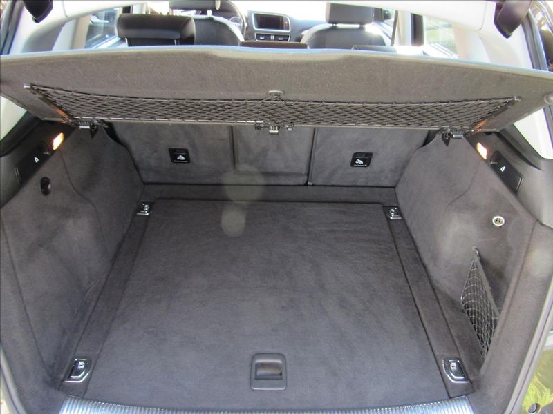 Audi Q5 2,0 TDi 140kW Quattro - fotka 28 z 30
