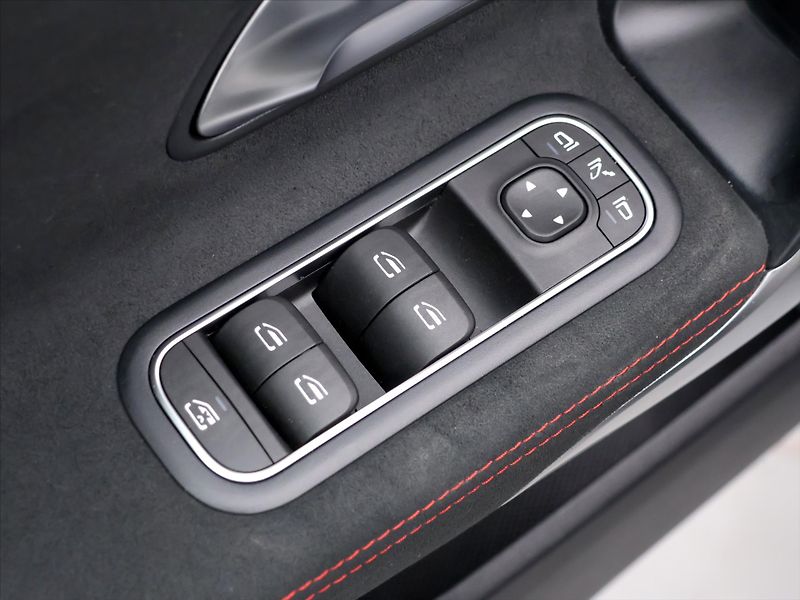 Mercedes-Benz CLA 2,0 CDI AMG CZ DPH Navi - fotka 14 z 37