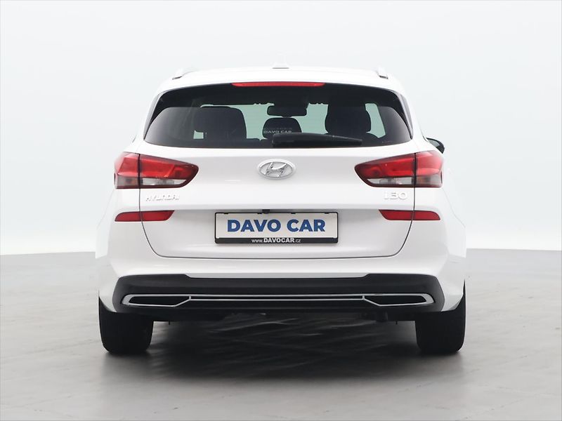 Hyundai i30 1,6 CRDi 85kW Smart LED CZ - fotka 6 z 36
