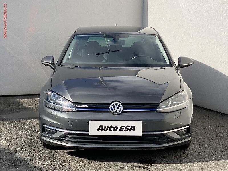 Volkswagen Golf (2019) 1.5 TSi, Join, navi - fotka 2 z 18