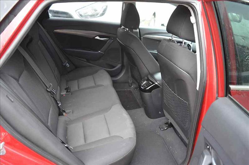 Hyundai i40 (2015) 1,7 CRDI - fotka 16 z 17