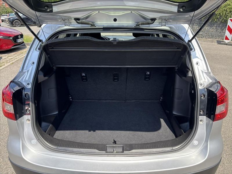 Suzuki SX4 S-Cross 1,4 HEV 4x4 Premium ADAPTIV - fotka 13 z 40