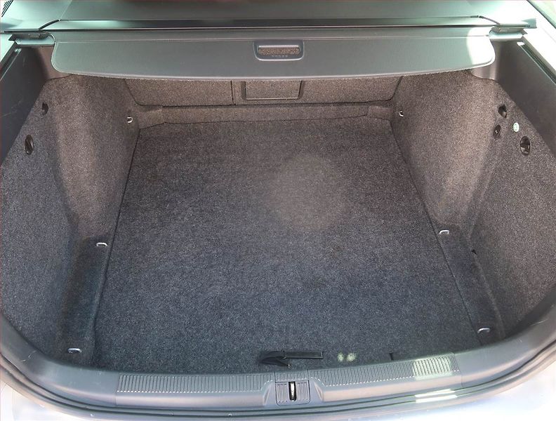 Škoda Octavia (2012) Ambition 1.6 TDI, Navi - fotka 14 z 20