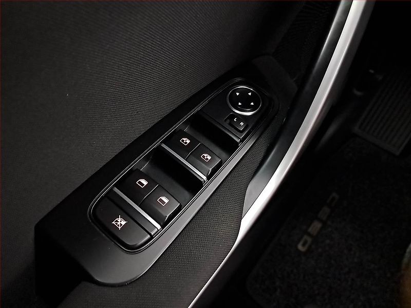 Kia Ceed (2023) Spin 1.0 T-GDI, SPIN, DPH - fotka 18 z 23