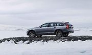 Volvo V90 Cross Country.
