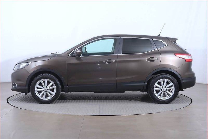 Nissan Qashqai (2014) N-Connecta 1.2 DIG-T - fotka 3 z 21