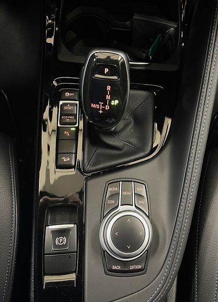 BMW X2 20d,XDRIVE,MPaket,HeadUp,1.Maj - fotka 27 z 37