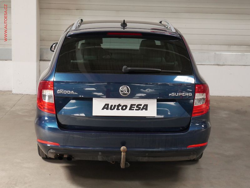 Škoda Superb (2013) 1.6 TDi, Navi, bixen, kůže - fotka 5 z 26
