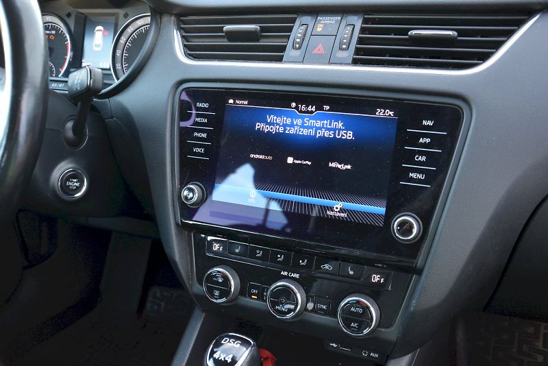 Škoda Octavia (2017) Combi 1.8 TSI 132 kW 4x4 DSG 6 - fotka 22 z 30