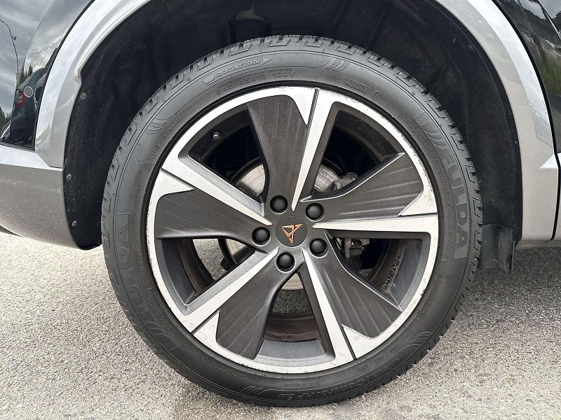 Cupra Formentor (2024) 1.5 TSI DSG - fotka 30 z 33