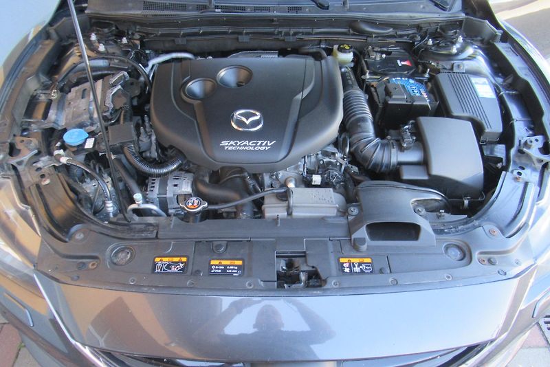 Mazda 6 2.2 CD AUT. KLIMA SADA KOL - fotka 25 z 26