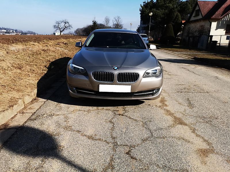 BMW Řada 5 530D XDRIVE TOURING F11 190kW - fotka 2 z 40