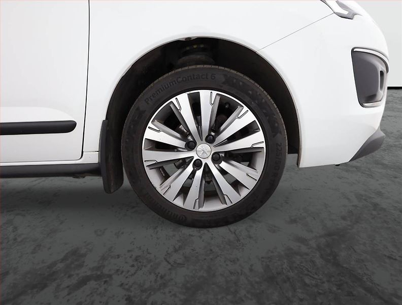 Peugeot 3008 (2015) 1.6 BlueHDi, Tempomat - fotka 15 z 15