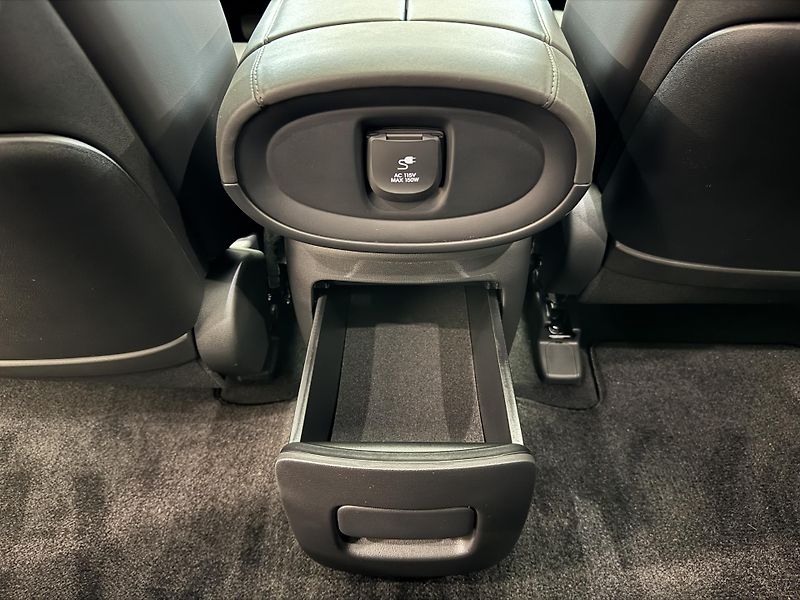 Hyundai Palisade AWD 3,5 Ultimate Calligraphy - fotka 66 z 71