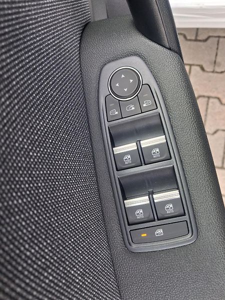 Renault Captur (2026) techno ECO-G 120 - fotka 25 z 38