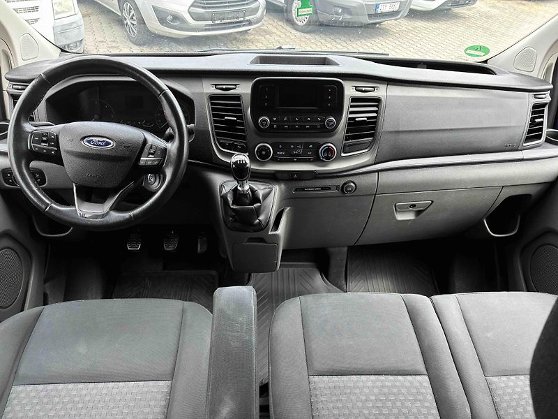 Ford Transit Custom (2018) L2-H1, KLIMA, 9 MÍST - fotka 11 z 15