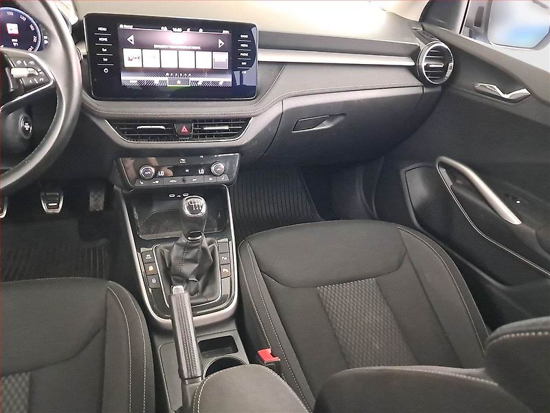 Škoda Fabia (2021) Style Plus 1.0 TSI, Serv.kniha - fotka 8 z 24