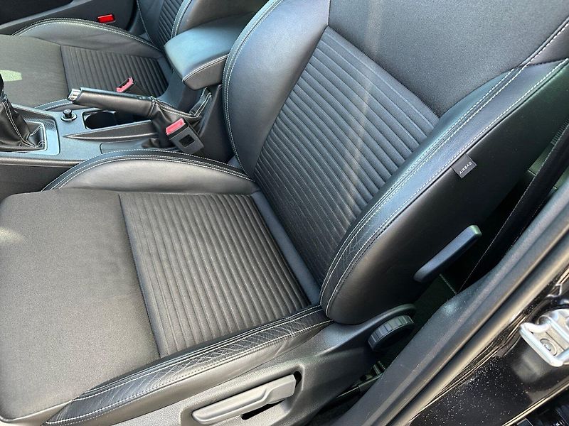 Škoda Octavia (2015) RS 2,0TDI 135Kw - fotka 16 z 32