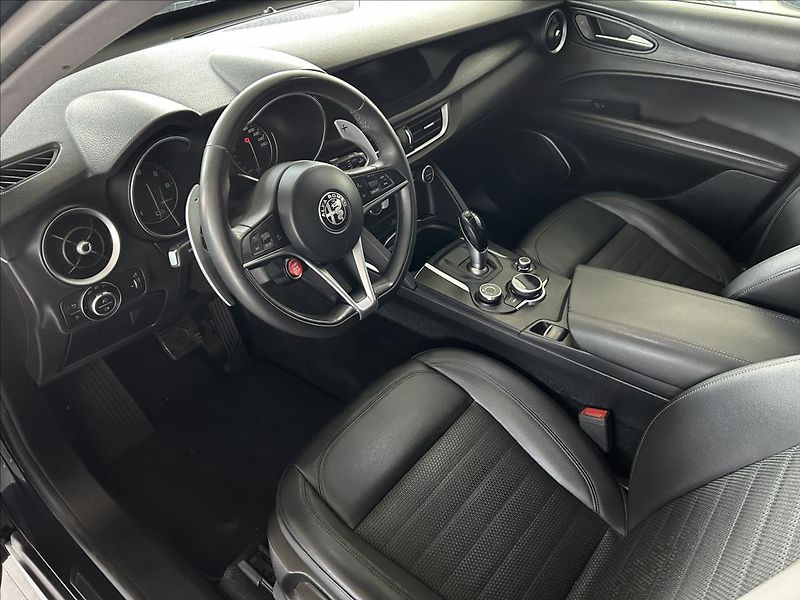 Alfa Romeo Stelvio 2,2   JTD 132kW,AUTOMAT,SERVIS - fotka 7 z 30