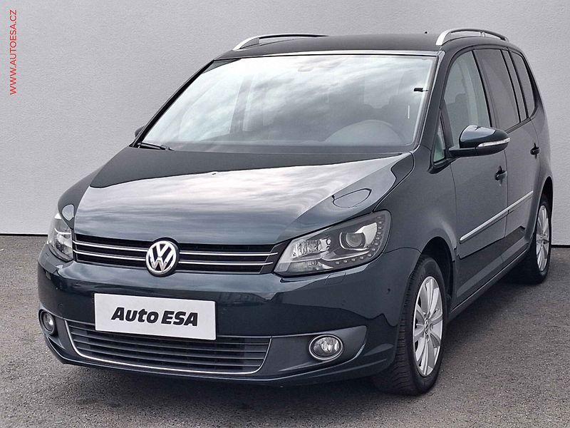 Volkswagen Touran (2011) 2.0 TDi, DSG, webasto - fotka 3 z 19