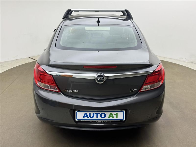 Opel Insignia 2,0 CDTi LED VÝHŘEV 2XKOLA ČR - fotka 5 z 33