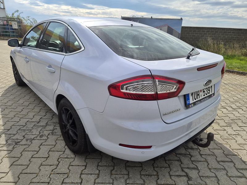 Ford Mondeo (2013) 2,0 TDCi - fotka 5 z 11