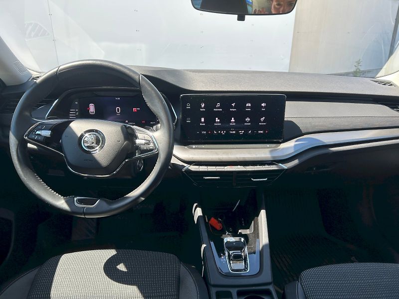 Škoda Octavia (2022) COM AMB TD 85/2.0 A7F - fotka 5 z 26