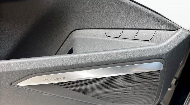 Audi Q8 e-tron 55 Q S-Line 360k Pano Tažné - fotka 17 z 26