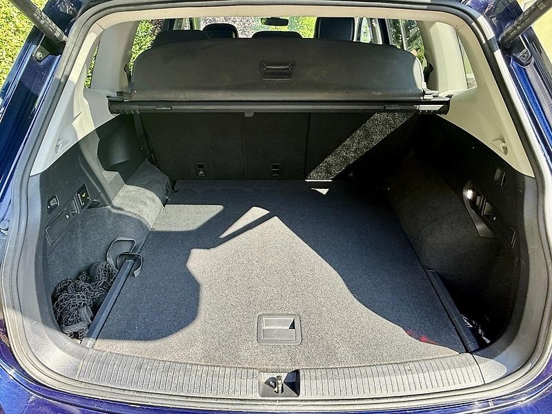 Volkswagen Tiguan Allspace (2023) 2,0TDi 110kW DSG ACC TAŽNÉ ČR - fotka 12 z 18