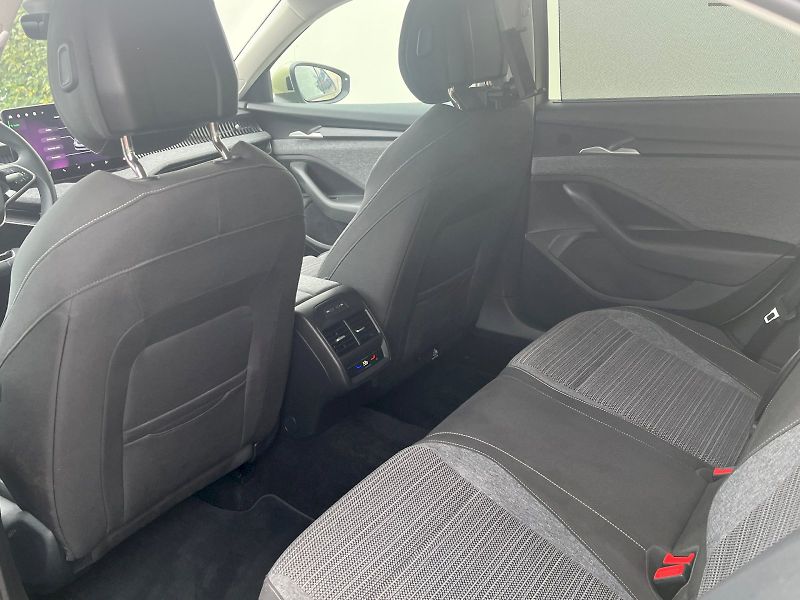 Škoda Superb (2025) 1.5 TSI 110kW Selection DSG - fotka 9 z 29