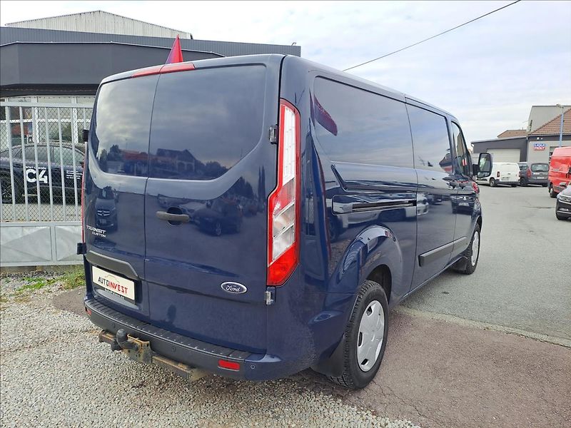 Ford Transit Custom 2,0 TDCI 1.MAJITEL,KOUPENO CZ - fotka 3 z 11