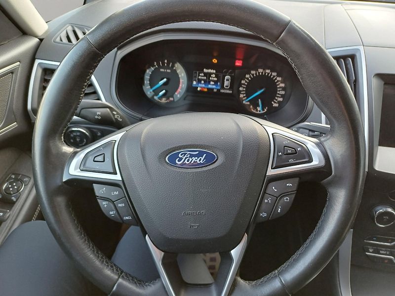 Ford S-MAX (2018) 1,5 118 KW - fotka 8 z 18