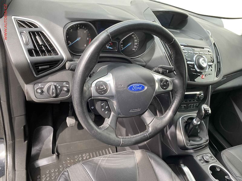 Ford Kuga (2014) 2.0 TDCi 4x4, Titanium - fotka 12 z 18
