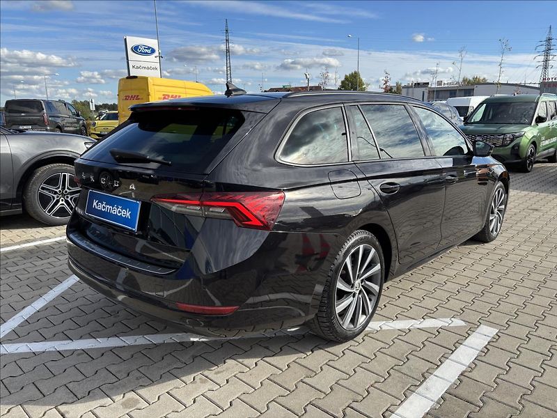 Škoda Octavia 2,0 TDI 110kW Style - fotka 5 z 48