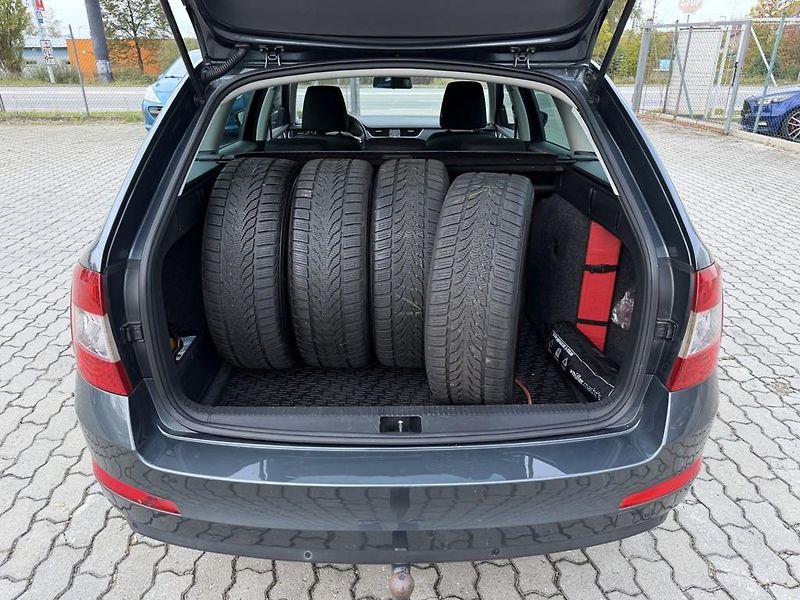 Škoda Octavia 2.0 TDI 110 kW servisní knížka - fotka 9 z 20