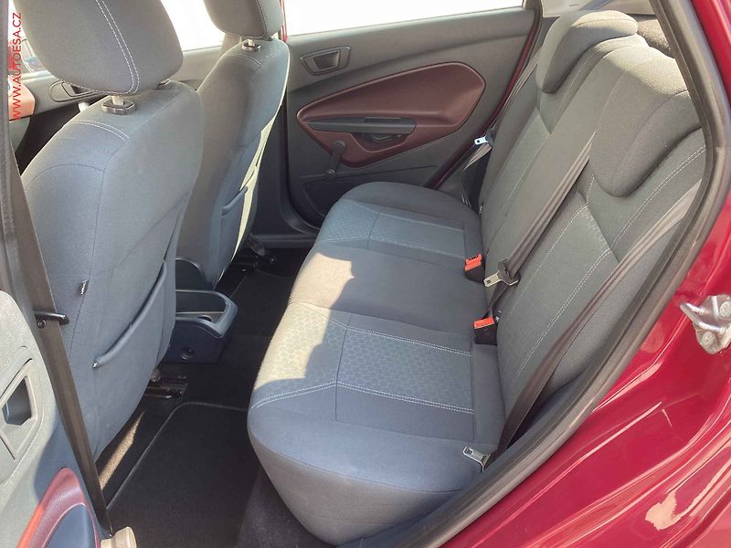 Ford Fiesta (2009) 1.4i, AC, park.asist - fotka 10 z 16