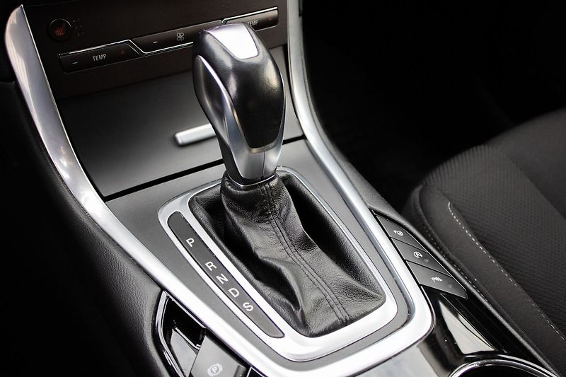 Ford S-MAX servisní knížka - fotka 27 z 36