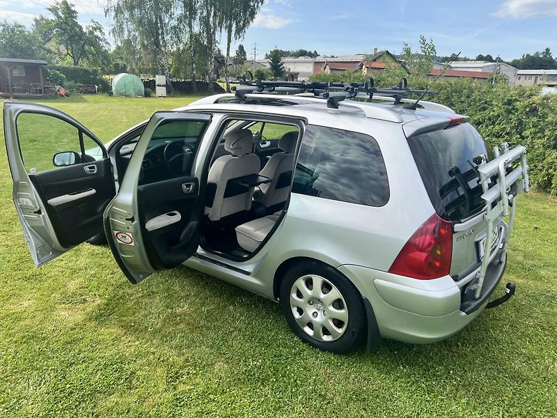 Peugeot 307 2.0HDI 66KW,PANORAMA,TZ,1MAJDR - fotka 29 z 46
