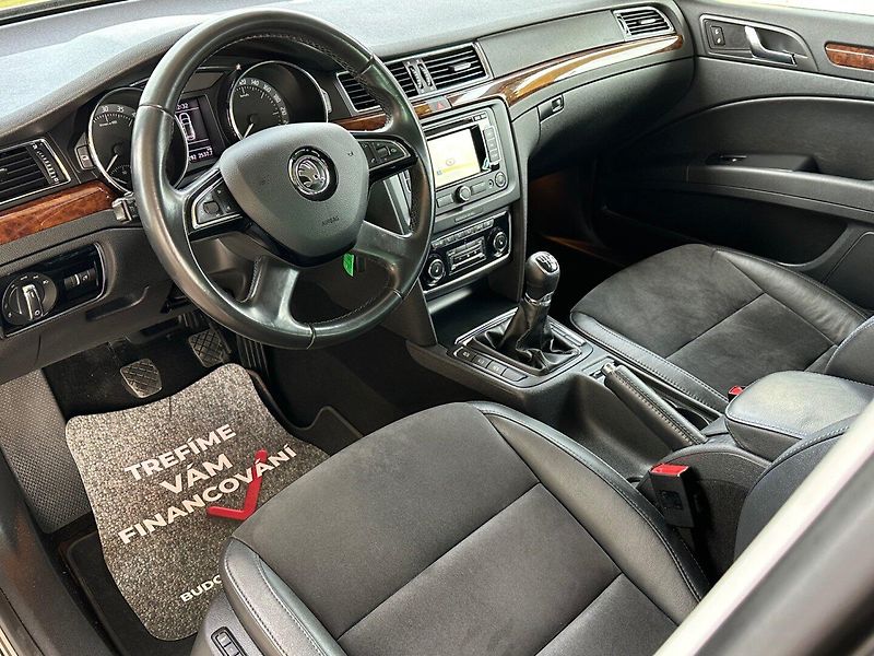 Škoda Superb (2014) 2.0TDi PRAVIDELNÝ SERVIS - fotka 7 z 19